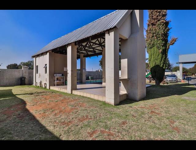 2 BEDROOM APARTMENT FOR SALE IN EVELEIGH